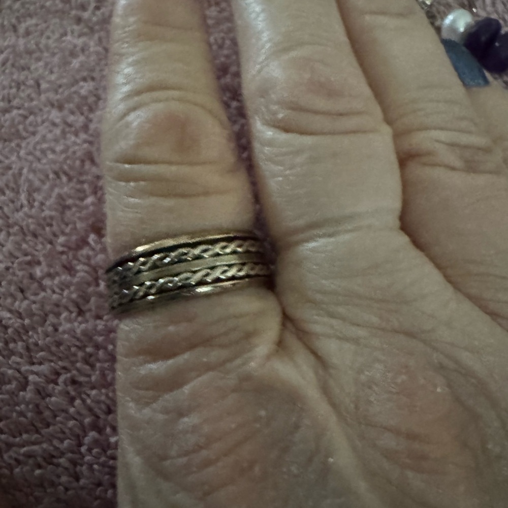 Elegant Sterling Silver Spinner Braided Ring - size 9